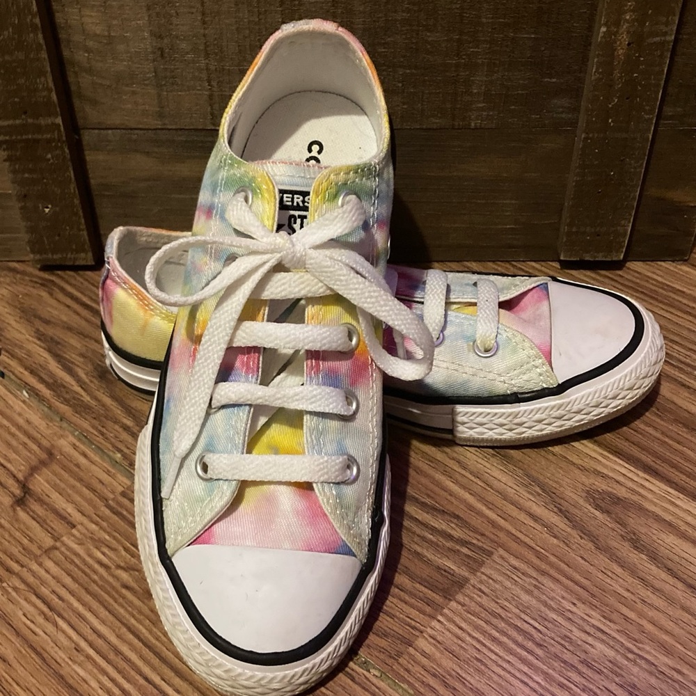 Youth Converse All Star Chucks Low-top Shoe